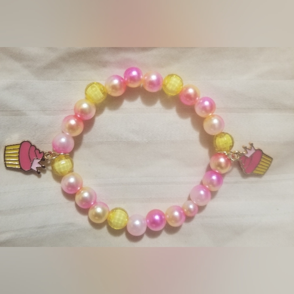 NWT Handcrafted Pink Lemonade Cupcake Charm Bracelet.